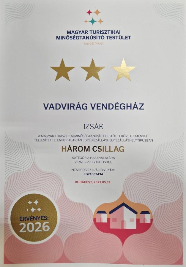 Vadvirag Vendeghaz Hotell Izsák Exteriör bild